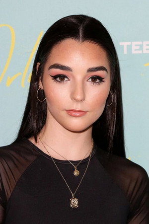 Indiana Massara portrait