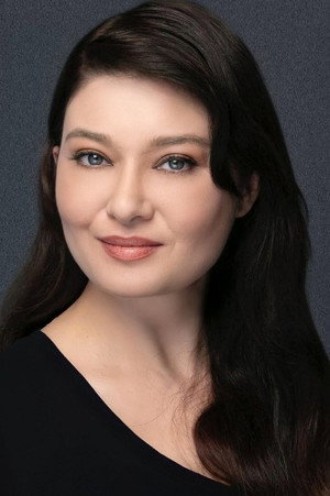 Nurgül Yeşilçay portrait