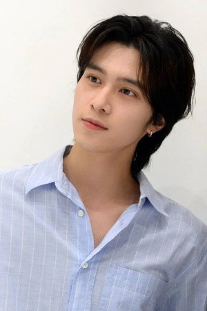 Hendery portrait