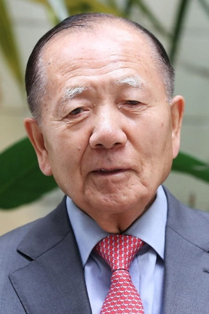 Kim Dong-ho portrait