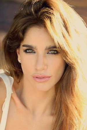Gabriela Sari portrait