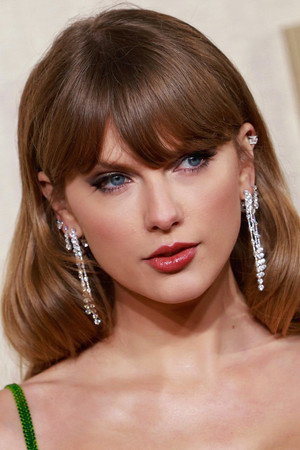 Taylor Swift portrait