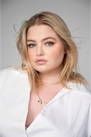 Samantha Aucoin portrait