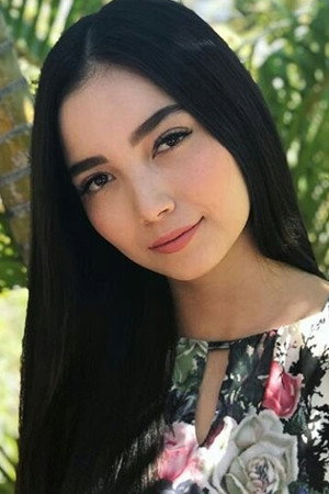 Andrea de Alba portrait