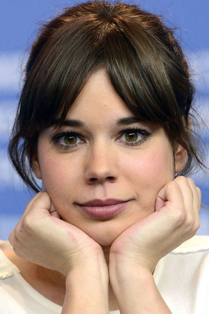 Laia Costa portrait