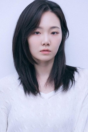 Son Soo-ah portrait