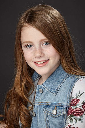 Khiyla Aynne portrait