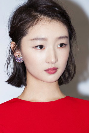 Zhou Dongyu portrait