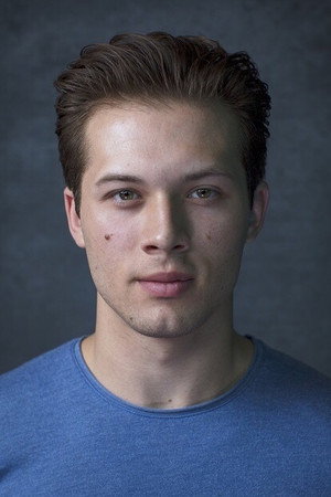 Leo Howard portrait