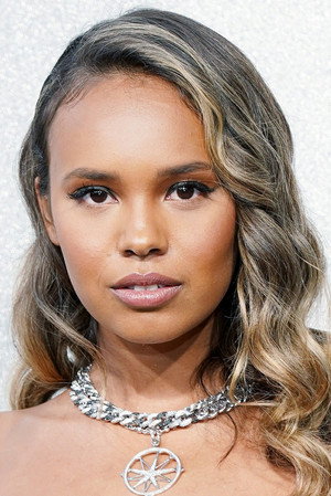 Alisha Boe portrait