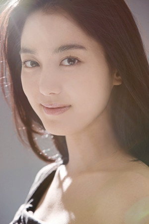 Lee So-yeon portrait