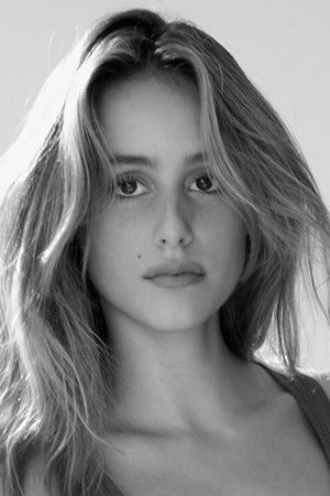Nell Verlaque portrait