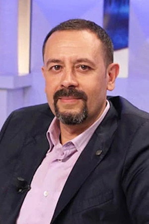 Alert Celoaliaj portrait