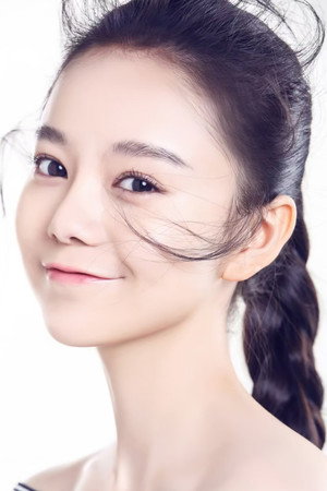 Tu Hua portrait