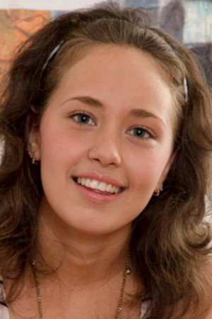 Laura Alexis portrait