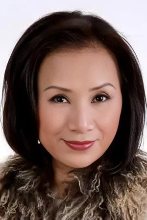 Elaine Chow Sau-Lan portrait