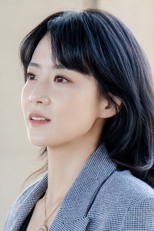 Ryu Hyun-kyung portrait