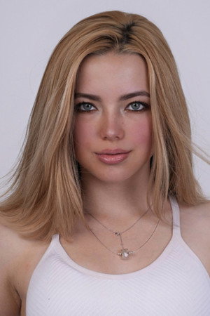 Haylie Hansen portrait
