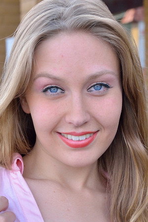 Brianne Blu portrait