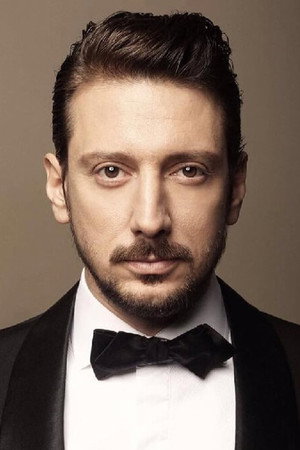 Engin Hepileri portrait