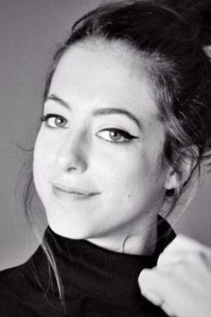 Nathalia Nunes portrait