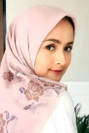 Lia Ananta portrait