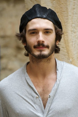 Yon González portrait