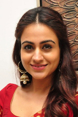 Aksha Pardasany portrait