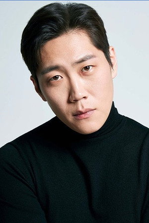 Ryu Seung-moo portrait