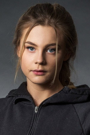 Molly Nutley portrait