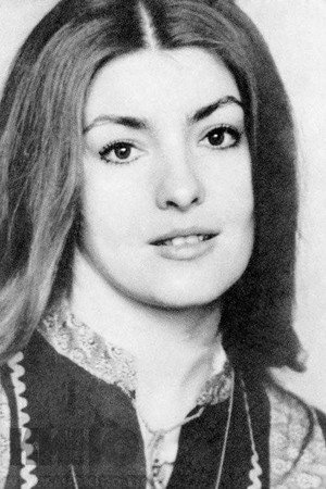 Manana Tskhovrebova portrait