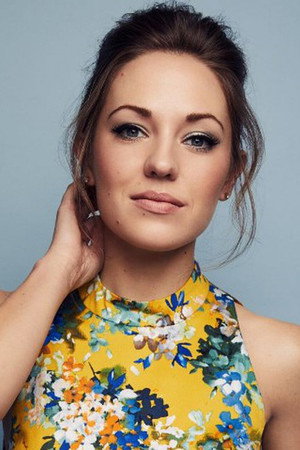 Laura Osnes portrait