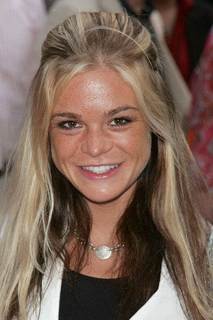 Ellen Muth portrait