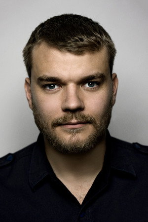 Pilou Asbæk portrait
