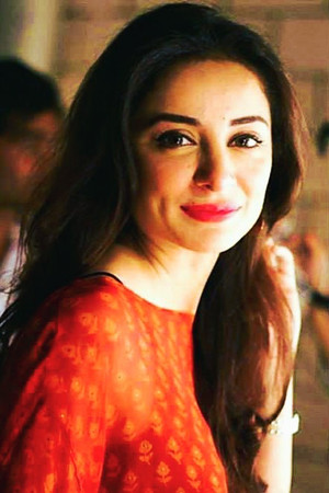 Sarwat Gilani portrait