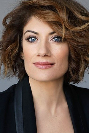 Cate Cohen portrait