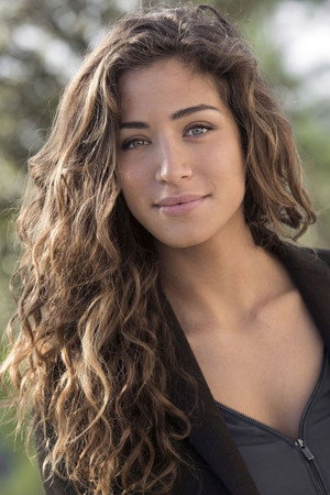 Manon Azem portrait