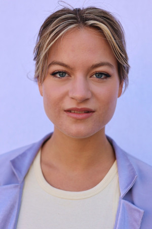 Juna de Leeuw portrait