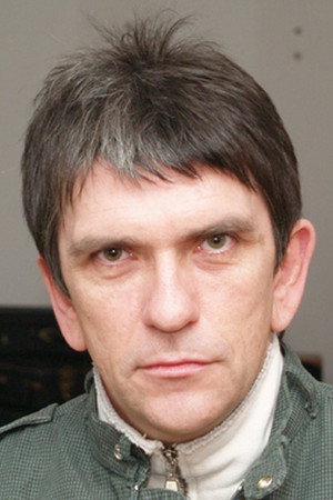Mike Joyce portrait