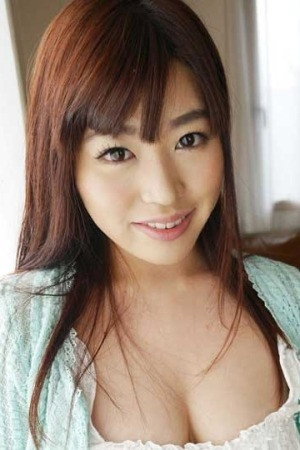 Ena Aisaki portrait