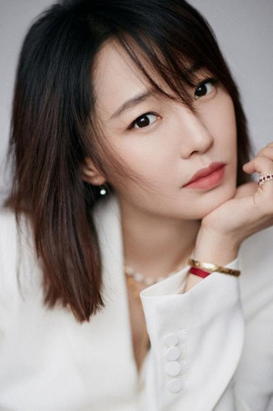 Bai Baihe portrait
