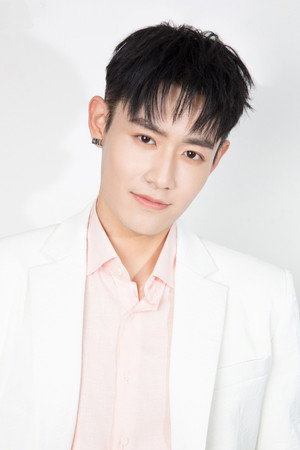 Peng Chuyue portrait