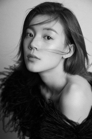 Yu Jiamiao portrait