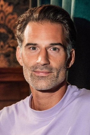 Sean Dhondt portrait
