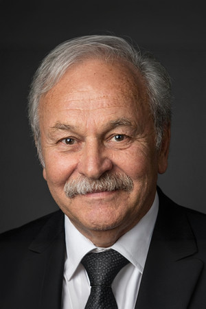 Kamil Sönmez portrait