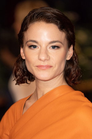 Valerie Pachner portrait