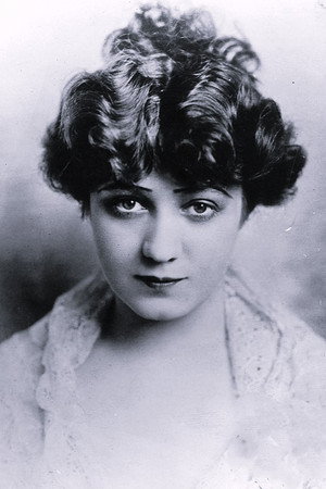 Edna Mayo portrait