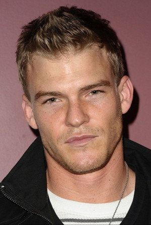 Alan Ritchson portrait