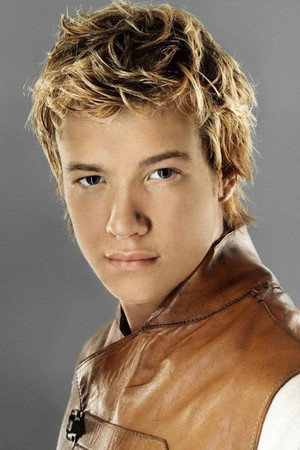 Ed Speleers portrait