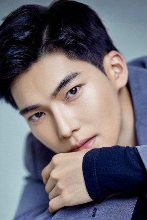 Son Tae-yang portrait